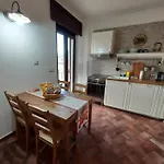 Maison Capodimonte Apartment