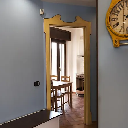 Maison Capodimonte 아파트 *